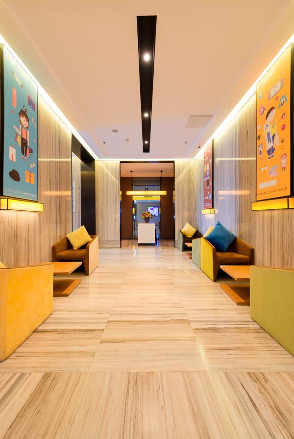 Iu Hotel Urumqi Shinianzi Bus Station المظهر الخارجي الصورة